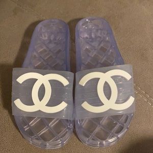 Luxury jelly slides
